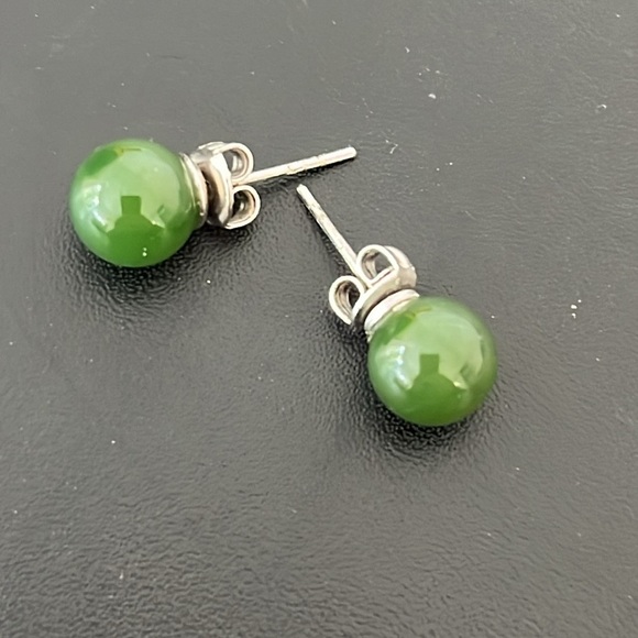 Dark Jade Green Ball with studs silver post - Picture 4 of 4